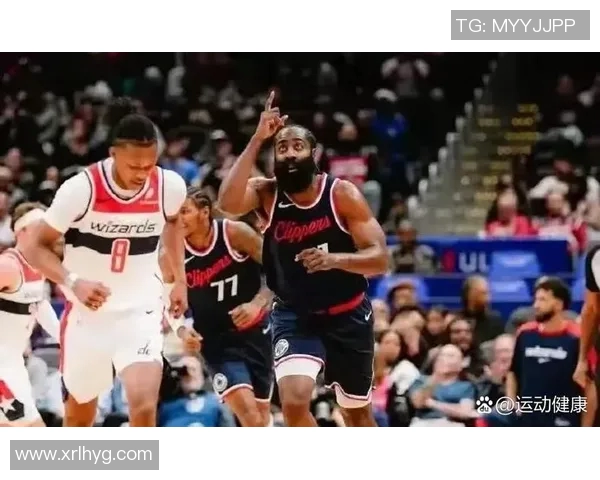 2014年骑士与快船对决回顾：经典比赛瞬间与球星表现分析